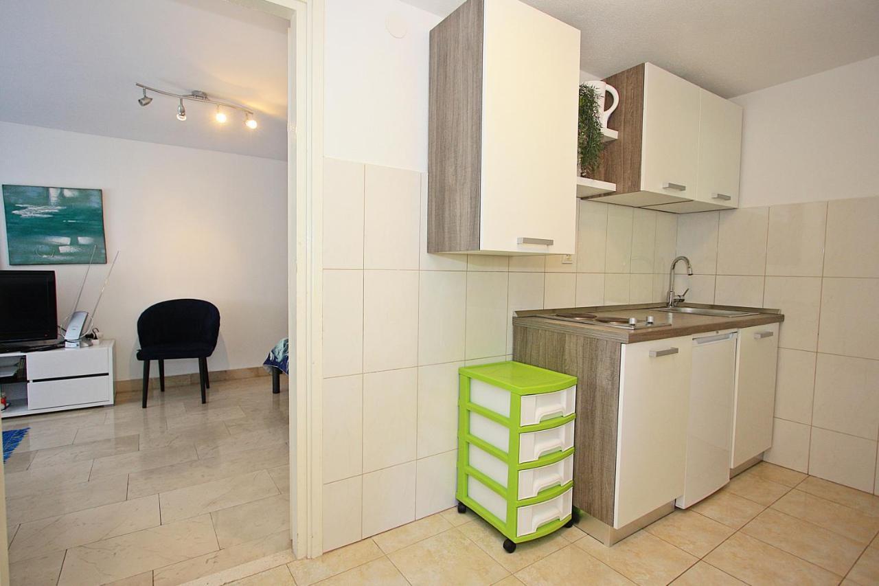 Apartment Zorica Supetar Exterior photo