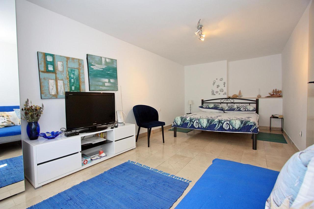 Apartment Zorica Supetar Exterior photo