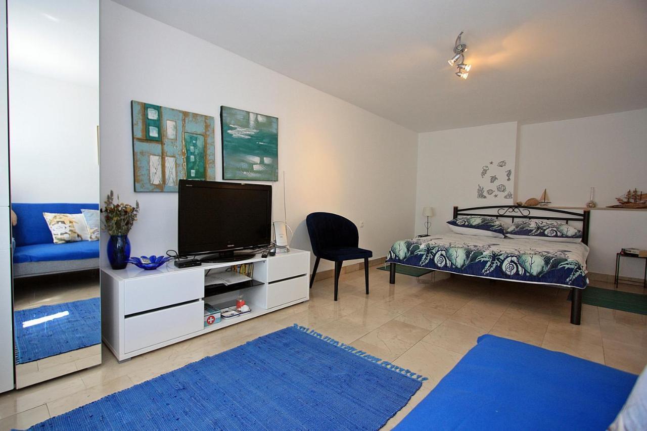 Apartment Zorica Supetar Exterior photo